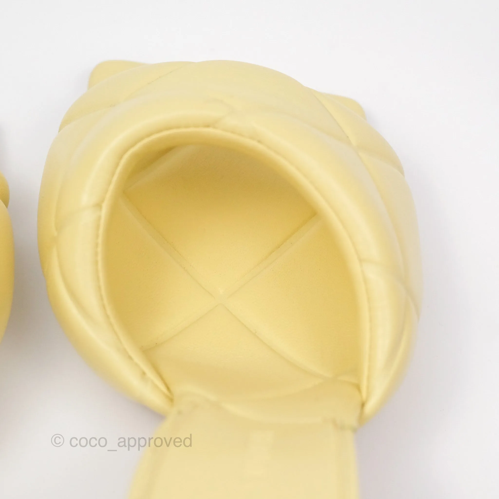 Bottega Veneta Lido Sandals Intrecciato Yellow Lambskin Size 35