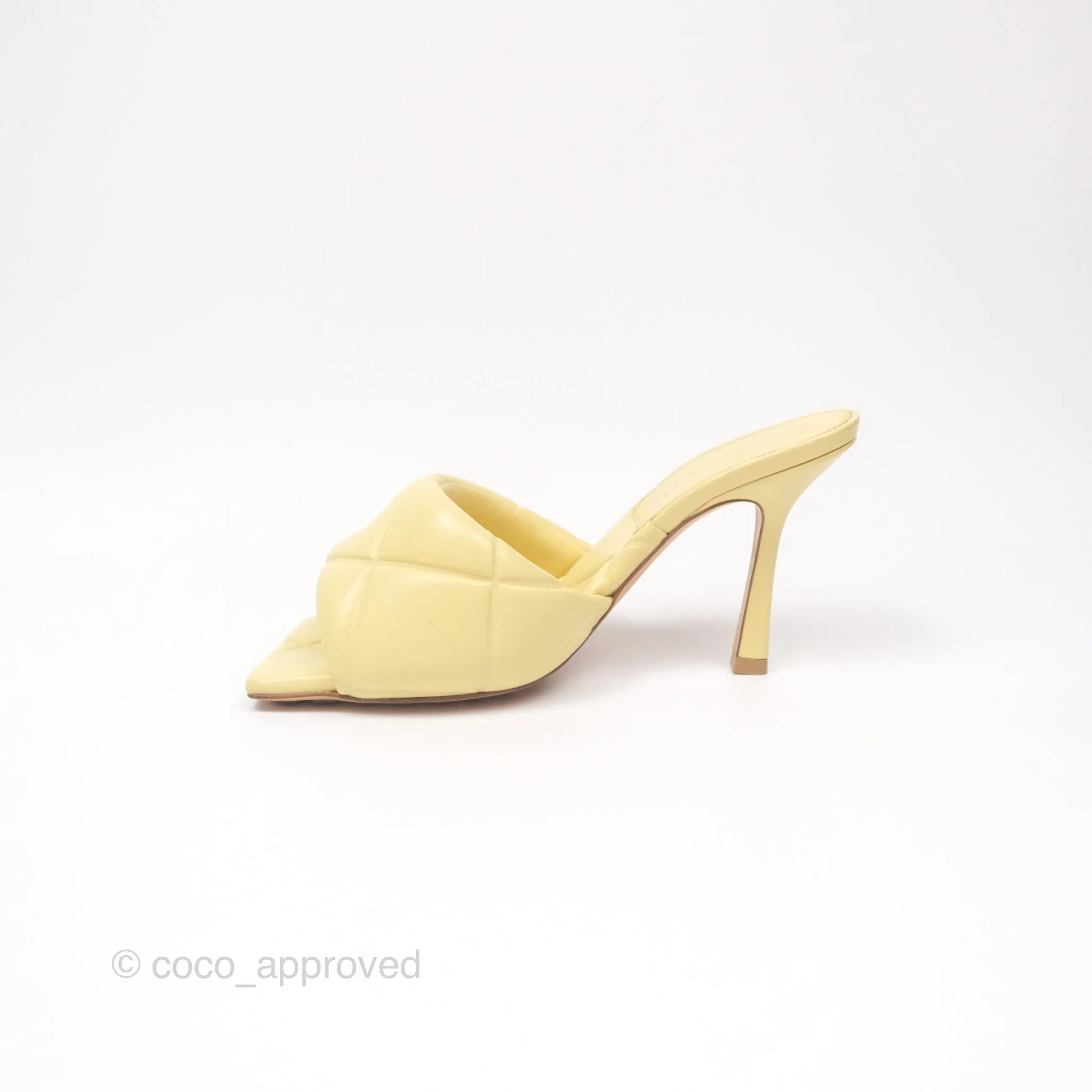 Bottega Veneta Lido Sandals Intrecciato Yellow Lambskin Size 35