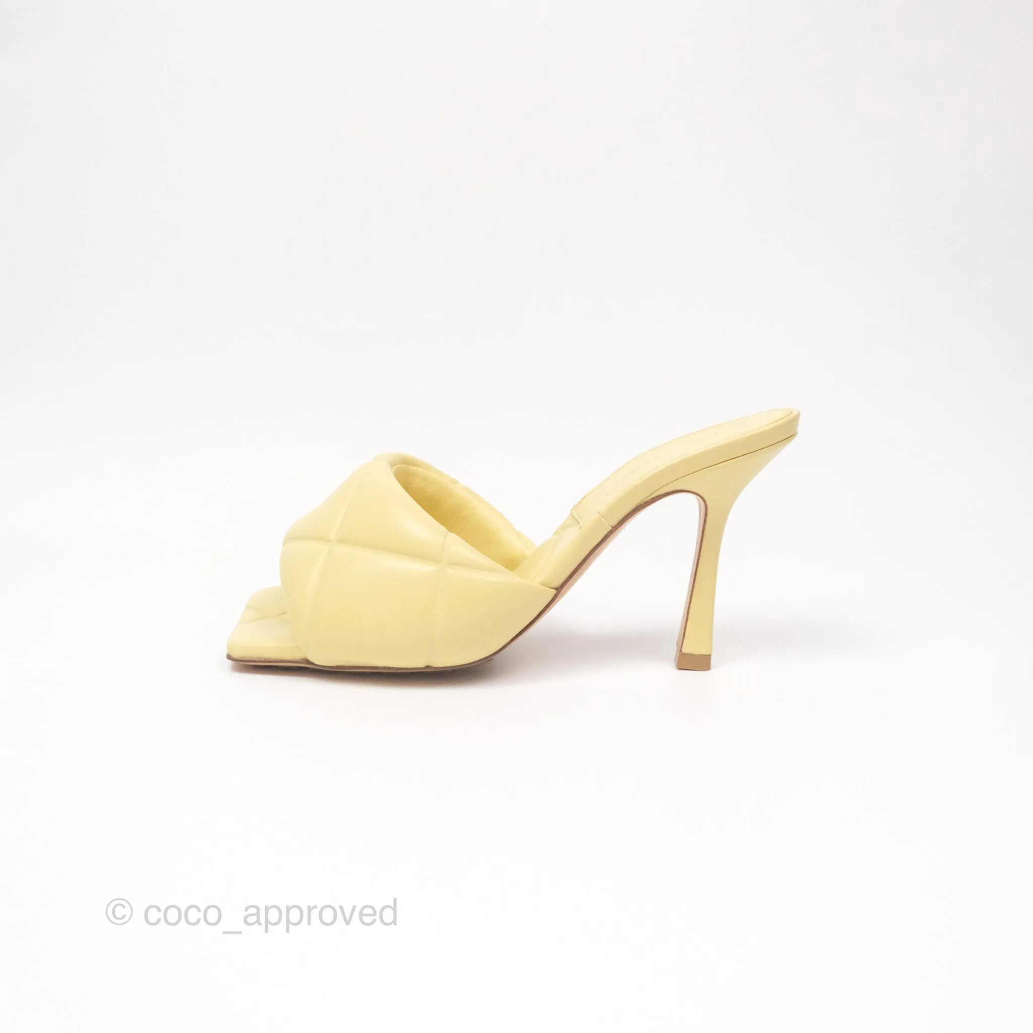 Bottega Veneta Lido Sandals Intrecciato Yellow Lambskin Size 35