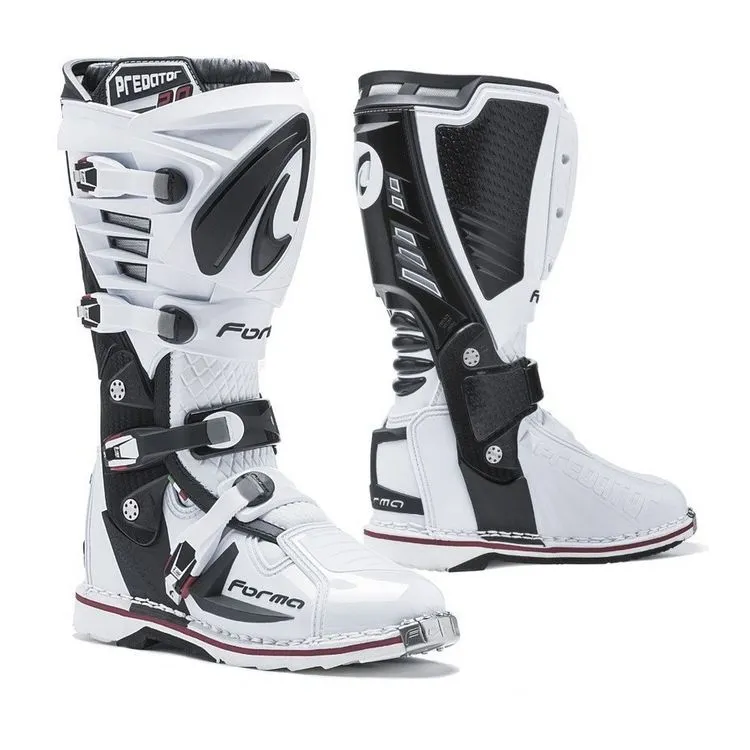 Forma Predator 2.0 Boots