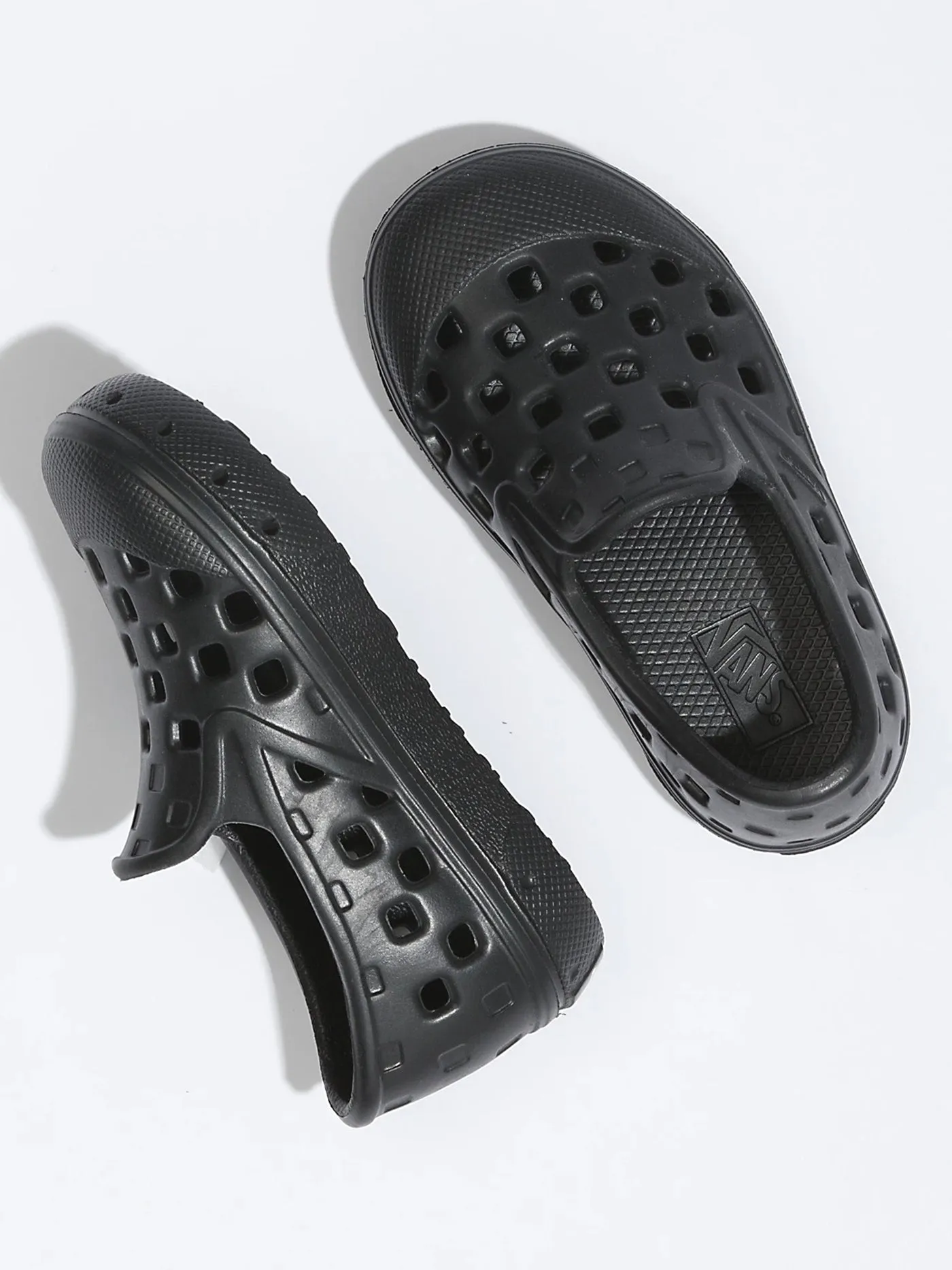Slip-On Trek Black Shoes (Little Kids)