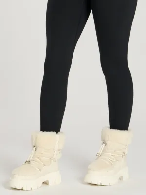 The 'Arctic' faux fur chunky lace up snow boots in vanilla