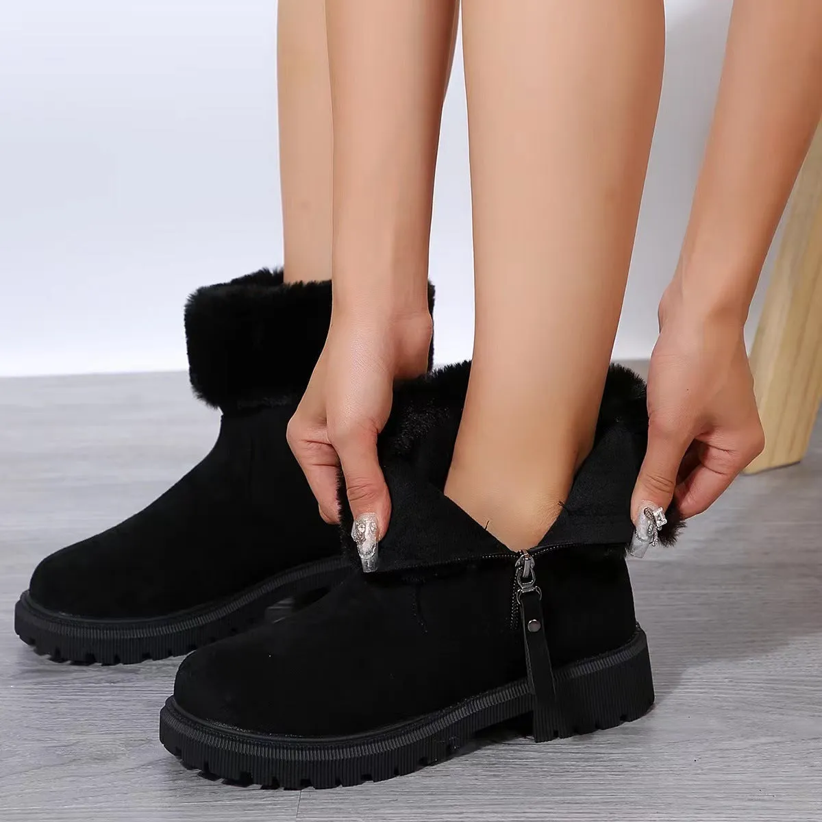 Warm Plush Boots Winter Side-Zipper Snow Boot For Women Outdoor Thickened Low-heelded Shoes